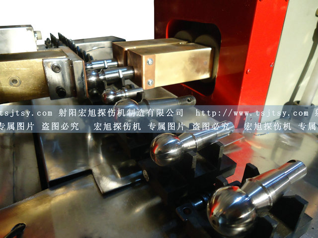 產(chǎn)品名稱：球頭銷專用熒光磁粉探傷機(jī)
產(chǎn)品型號(hào)：HCDG-2000
產(chǎn)品規(guī)格：熒光、二工位流水線